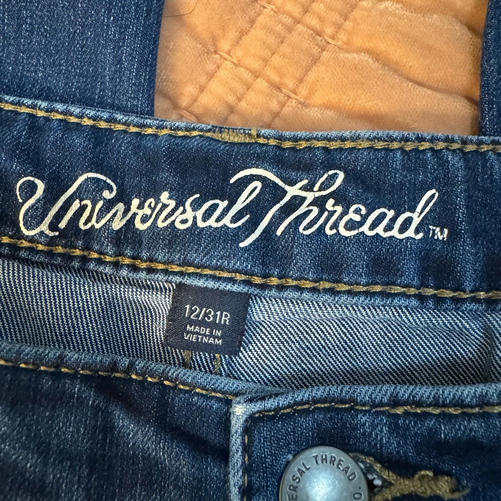 Universal Thread Jeans - Picture 5 of 5